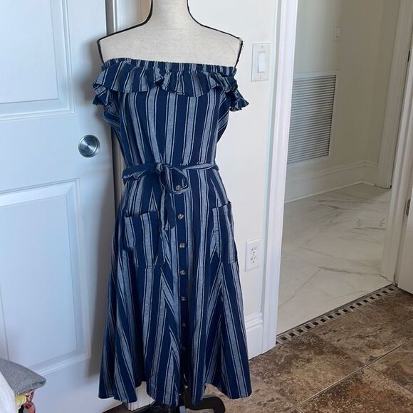Very cute and comfortable By Violet Weekend dress. - Picture 1 of 4